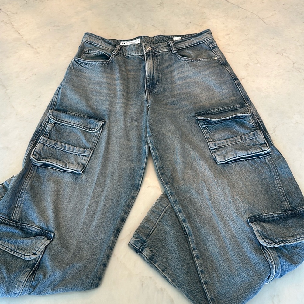 💘Zara Wide Leg Cargo Jeans💘
